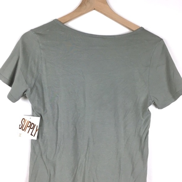 LULAROE Classic T Shirt Short Sleeve Supply Logo Consultant Rainbow Size XS NWT - Picture 4 of 9